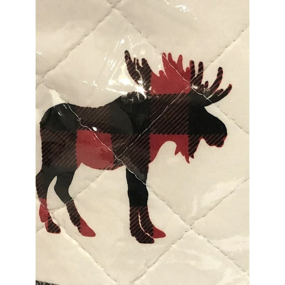 New Patchwork Reversible Printed Holiday Quilt 2 PC Set Twin Moose Bear Reindeer